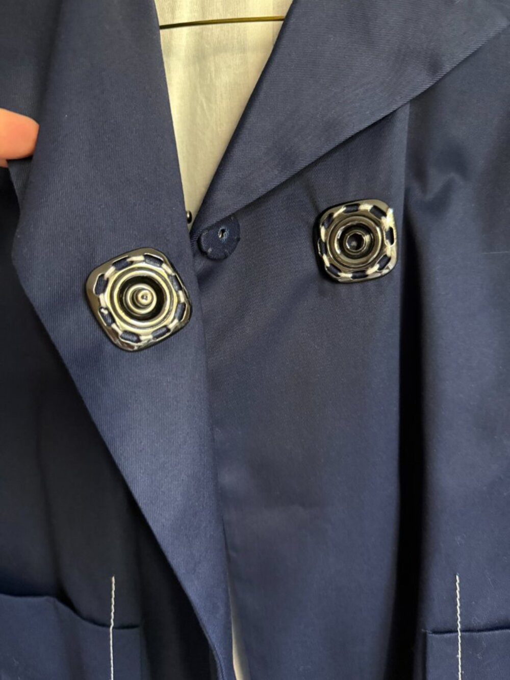 Contrasting stitch jacket - Picture 6 of 10